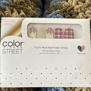 Color Street Nail Polish Strips - Floral and Plaid
